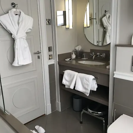 Recamier Hotel 4*